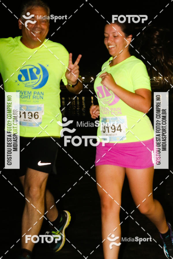 Buy your photos of the eventJovem Pan Night Run 2018 on Fotop