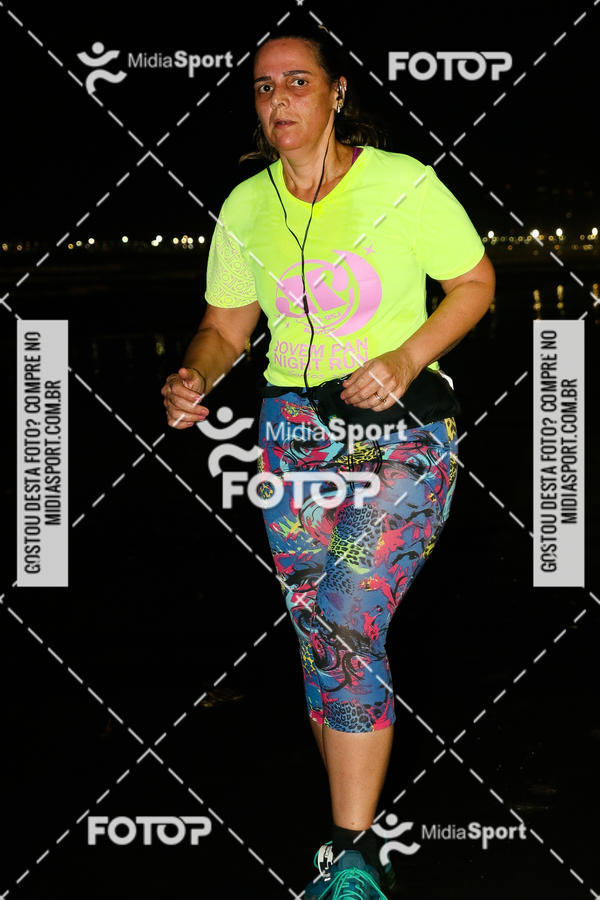 Buy your photos of the eventJovem Pan Night Run 2018 on Fotop