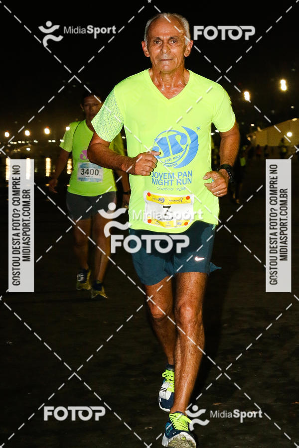 Buy your photos of the eventJovem Pan Night Run 2018 on Fotop