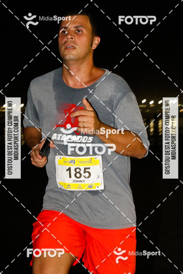 Buy your photos of the eventJovem Pan Night Run 2018 on Fotop