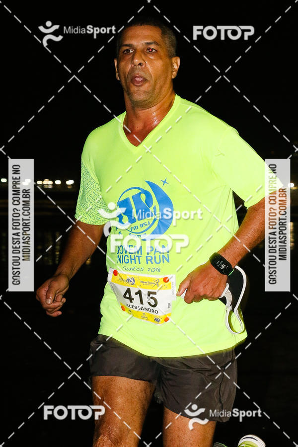 Buy your photos of the eventJovem Pan Night Run 2018 on Fotop