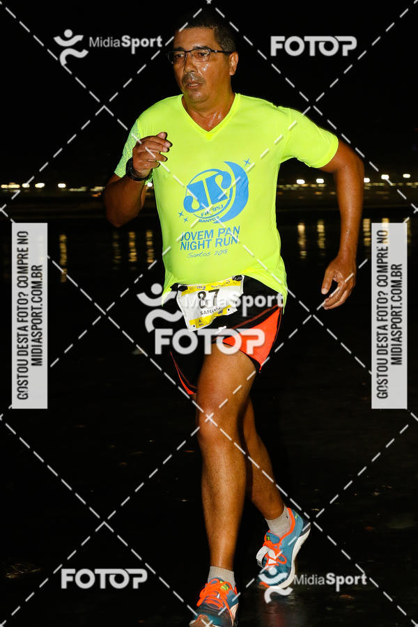 Buy your photos of the eventJovem Pan Night Run 2018 on Fotop