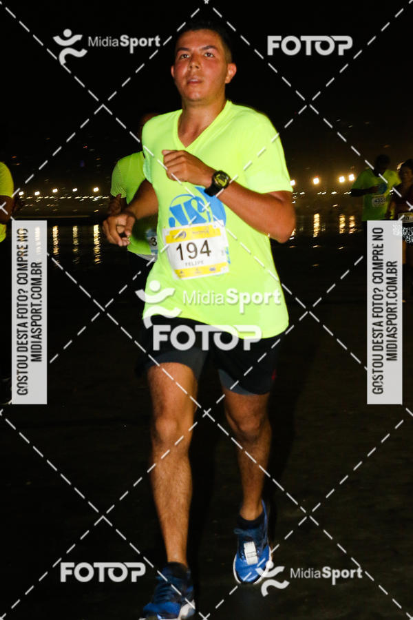Buy your photos of the eventJovem Pan Night Run 2018 on Fotop