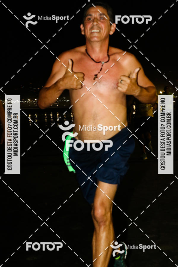 Buy your photos of the eventJovem Pan Night Run 2018 on Fotop