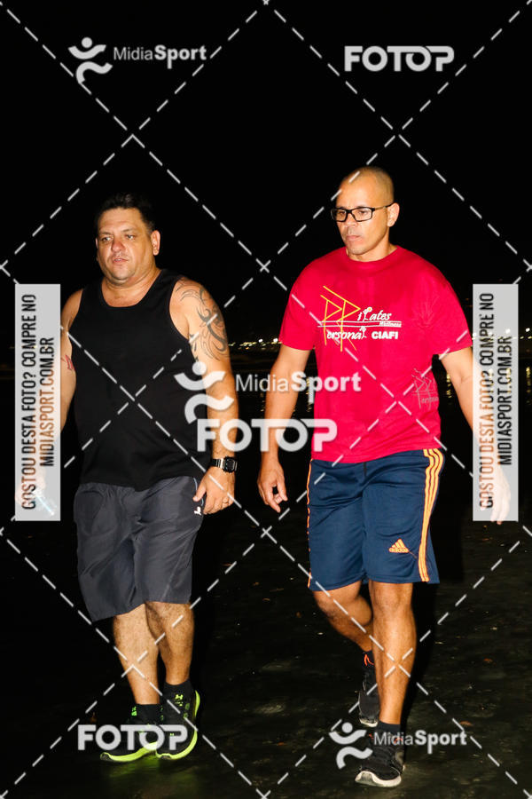 Buy your photos of the eventJovem Pan Night Run 2018 on Fotop