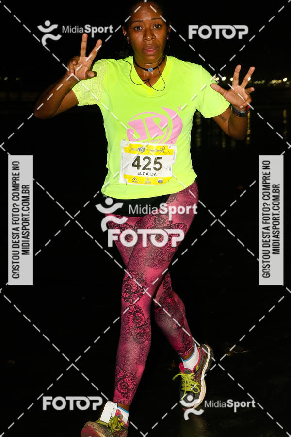 Buy your photos of the eventJovem Pan Night Run 2018 on Fotop