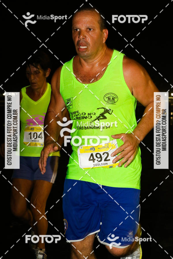 Buy your photos of the eventJovem Pan Night Run 2018 on Fotop