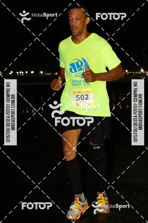 Buy your photos of the eventJovem Pan Night Run 2018 on Fotop