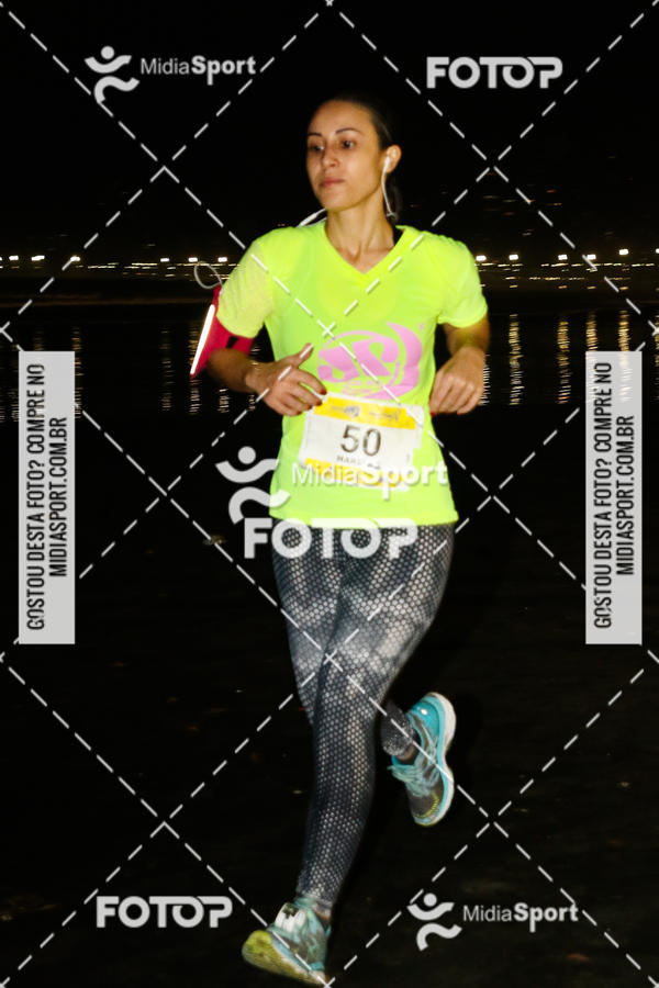 Buy your photos of the eventJovem Pan Night Run 2018 on Fotop