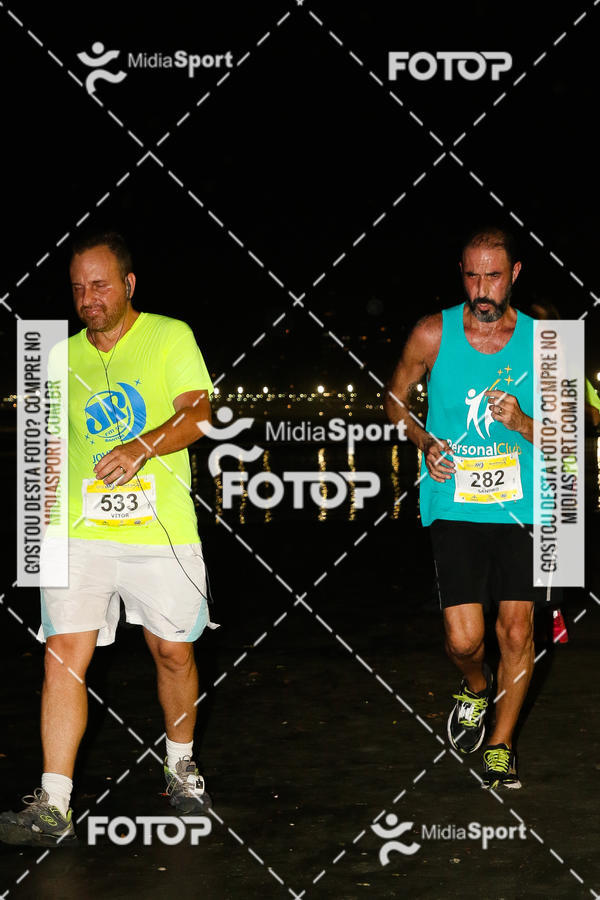 Buy your photos of the eventJovem Pan Night Run 2018 on Fotop