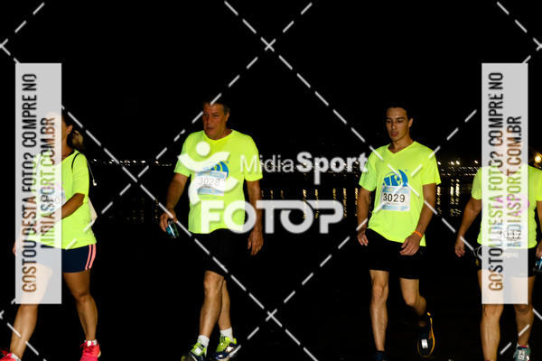 Buy your photos of the eventJovem Pan Night Run 2018 on Fotop