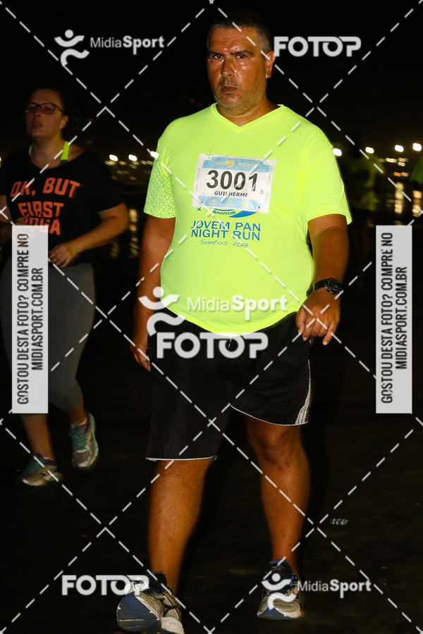 Buy your photos of the eventJovem Pan Night Run 2018 on Fotop
