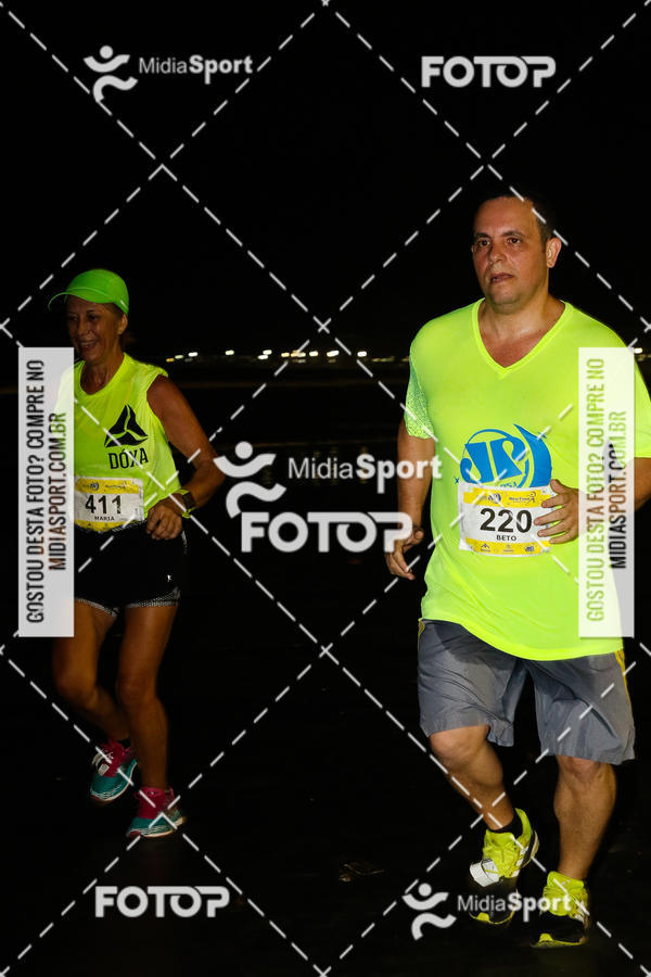 Buy your photos of the eventJovem Pan Night Run 2018 on Fotop
