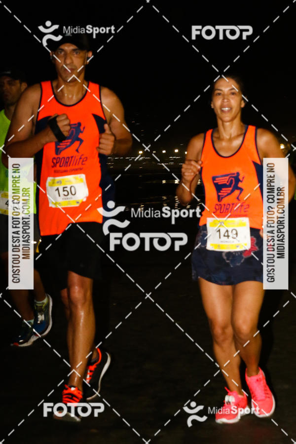 Buy your photos of the eventJovem Pan Night Run 2018 on Fotop