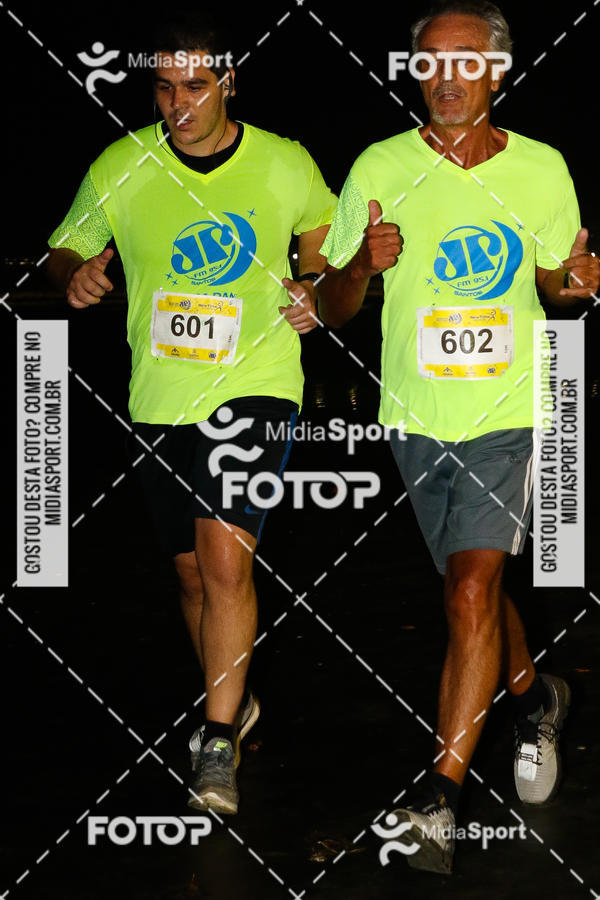 Buy your photos of the eventJovem Pan Night Run 2018 on Fotop