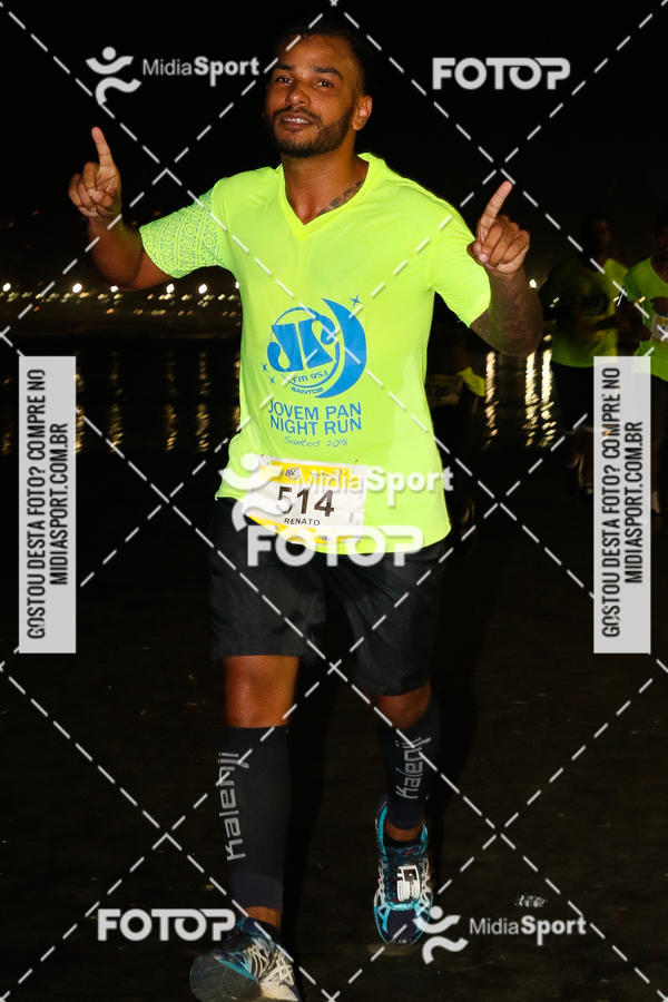 Buy your photos of the eventJovem Pan Night Run 2018 on Fotop