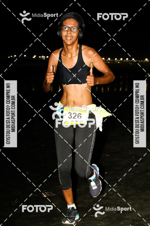 Buy your photos of the eventJovem Pan Night Run 2018 on Fotop