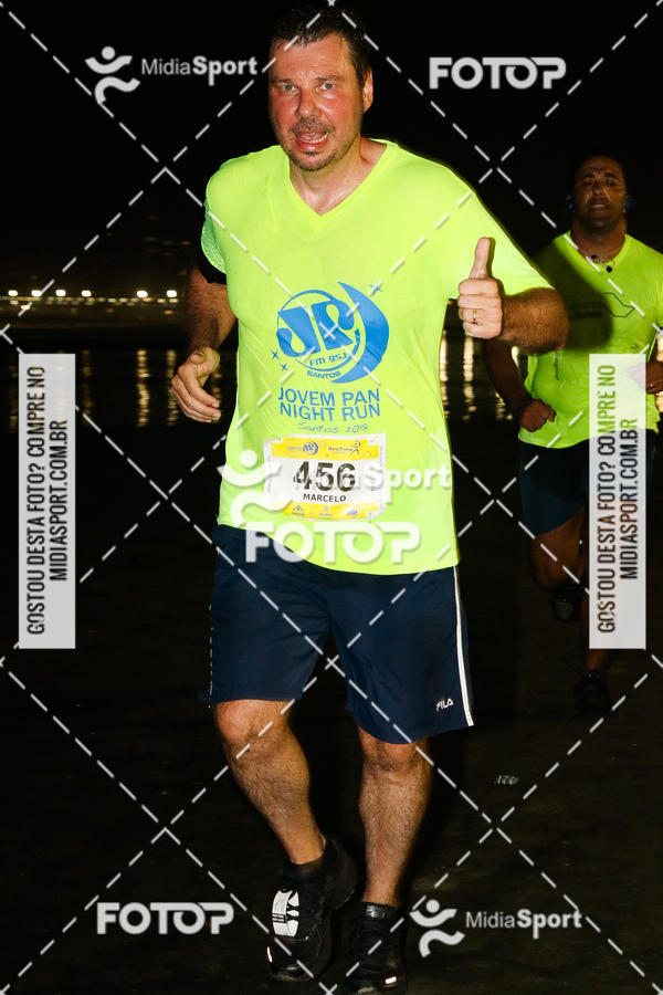 Buy your photos of the eventJovem Pan Night Run 2018 on Fotop