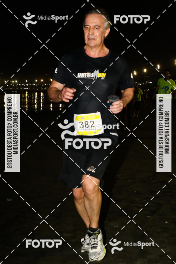 Buy your photos of the eventJovem Pan Night Run 2018 on Fotop