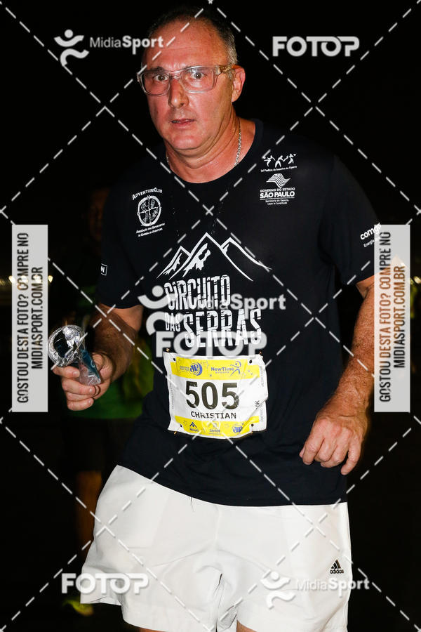 Buy your photos of the eventJovem Pan Night Run 2018 on Fotop