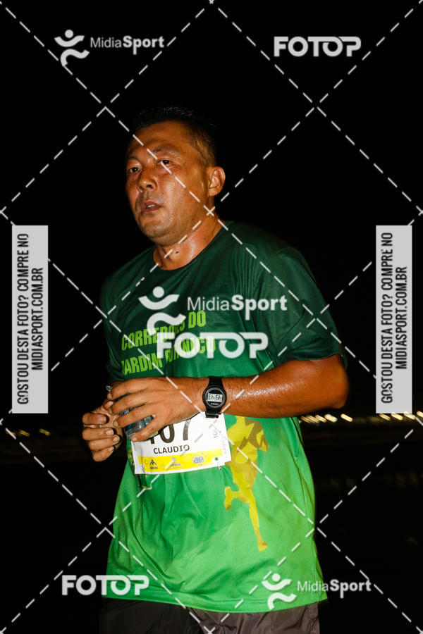 Buy your photos of the eventJovem Pan Night Run 2018 on Fotop