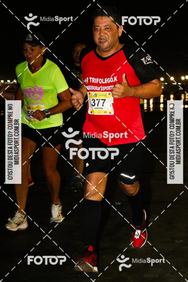 Buy your photos of the eventJovem Pan Night Run 2018 on Fotop