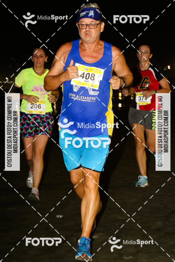 Buy your photos of the eventJovem Pan Night Run 2018 on Fotop