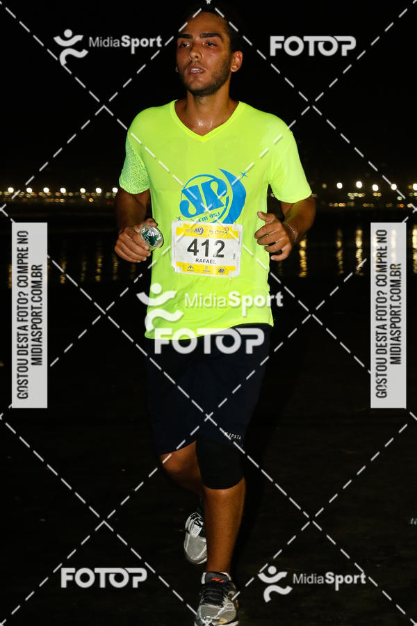 Buy your photos of the eventJovem Pan Night Run 2018 on Fotop