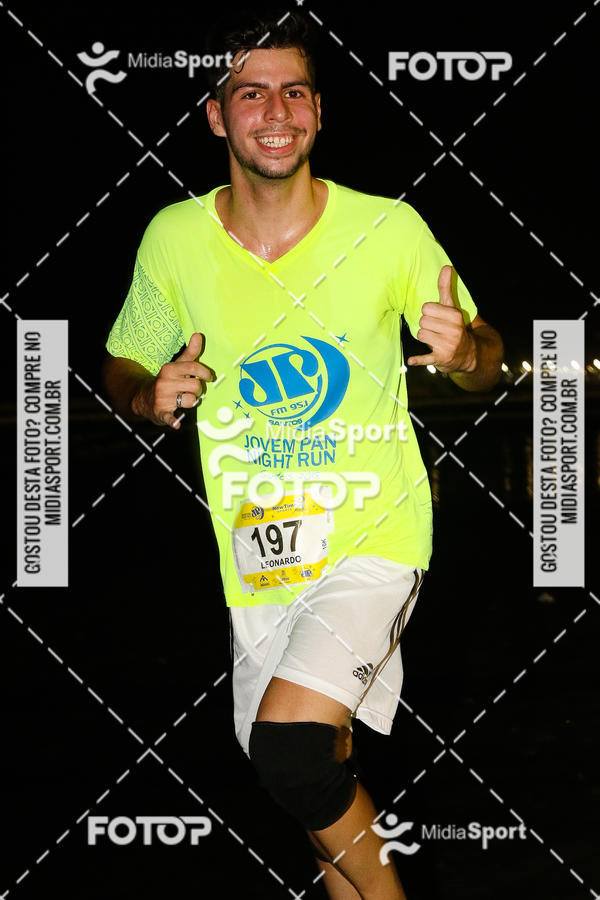 Buy your photos of the eventJovem Pan Night Run 2018 on Fotop
