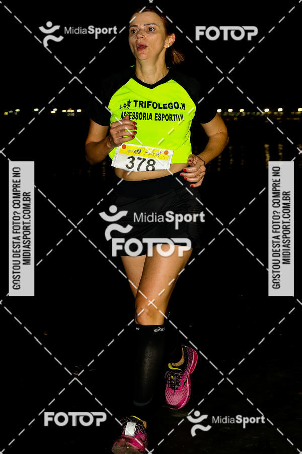 Buy your photos of the eventJovem Pan Night Run 2018 on Fotop