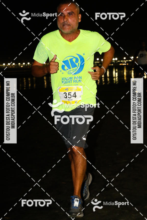 Buy your photos of the eventJovem Pan Night Run 2018 on Fotop