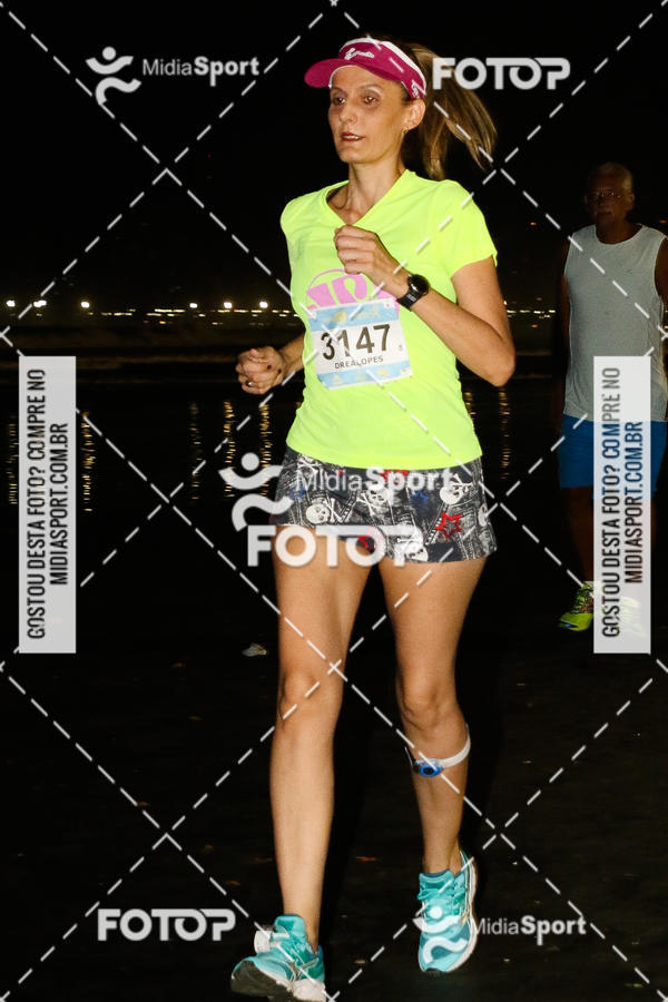 Buy your photos of the eventJovem Pan Night Run 2018 on Fotop