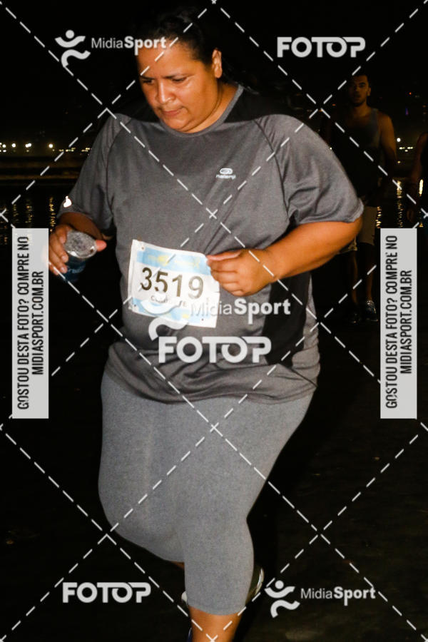 Buy your photos of the eventJovem Pan Night Run 2018 on Fotop