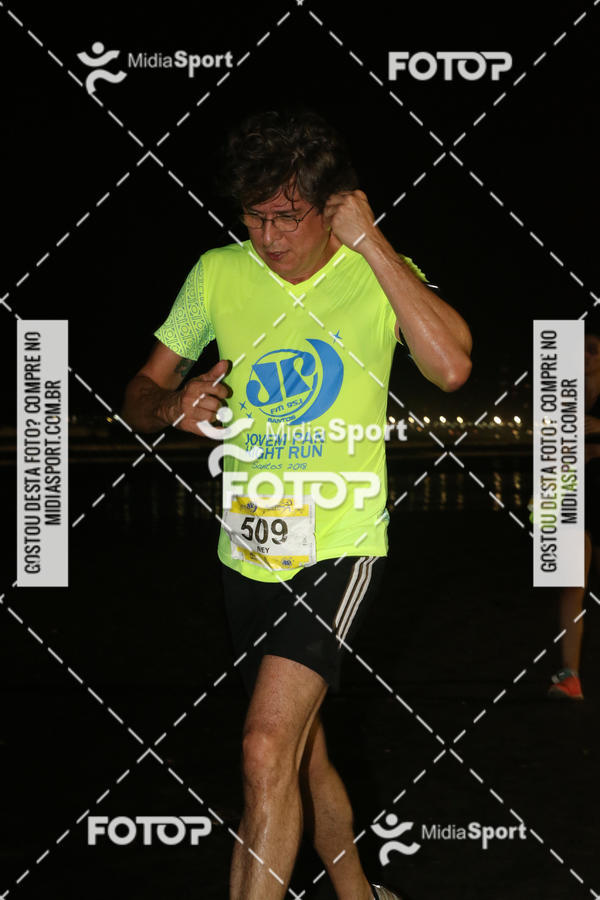 Buy your photos of the eventJovem Pan Night Run 2018 on Fotop