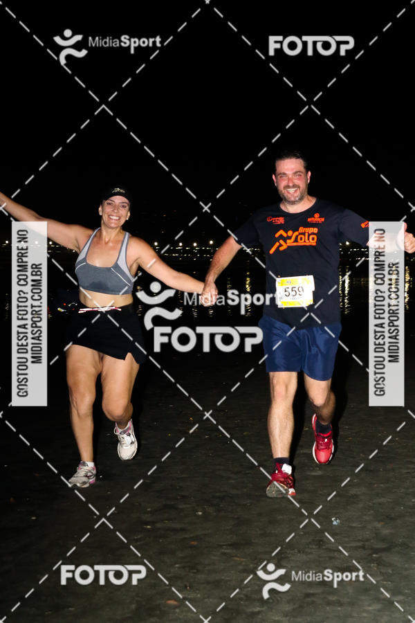 Buy your photos of the eventJovem Pan Night Run 2018 on Fotop