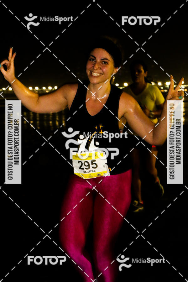 Buy your photos of the eventJovem Pan Night Run 2018 on Fotop