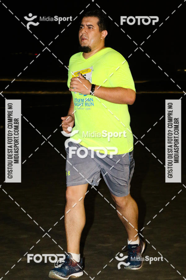 Buy your photos of the eventJovem Pan Night Run 2018 on Fotop