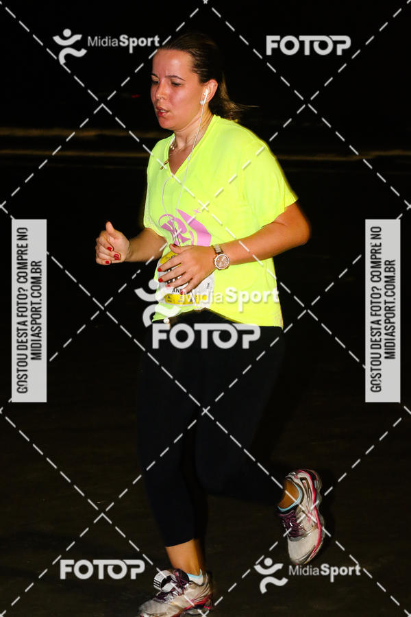 Buy your photos of the eventJovem Pan Night Run 2018 on Fotop