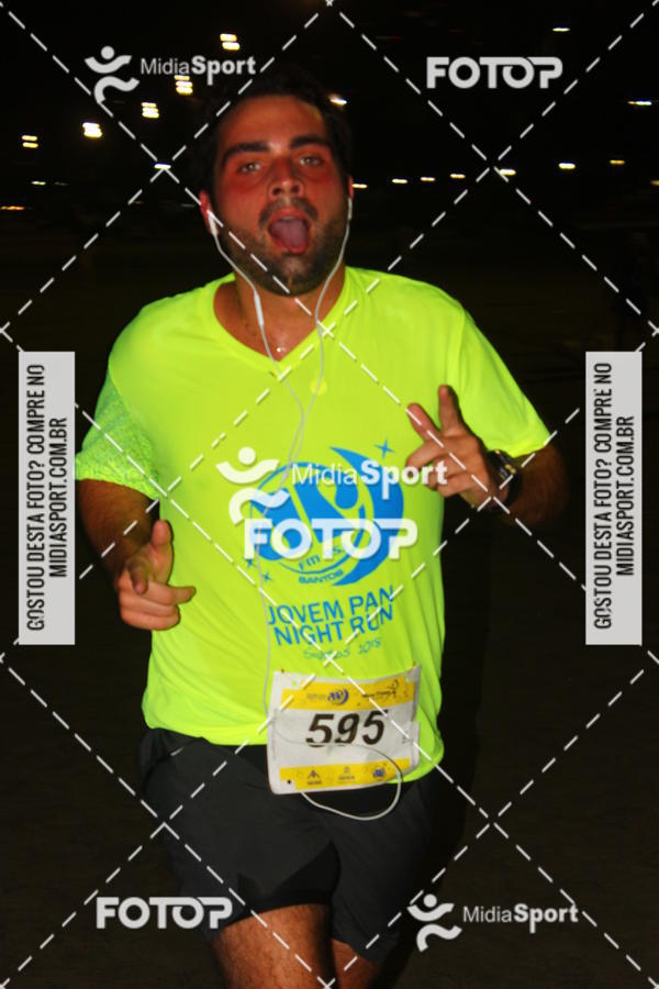 Buy your photos of the eventJovem Pan Night Run 2018 on Fotop