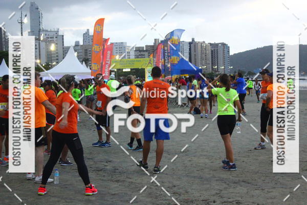 Buy your photos of the eventJovem Pan Night Run 2018 on Fotop