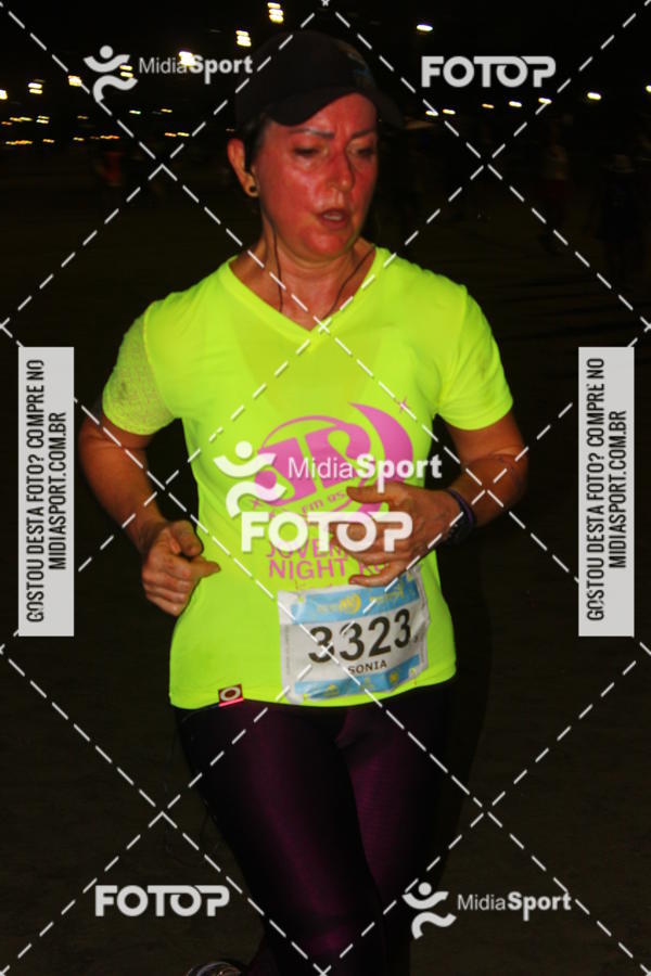 Buy your photos of the eventJovem Pan Night Run 2018 on Fotop