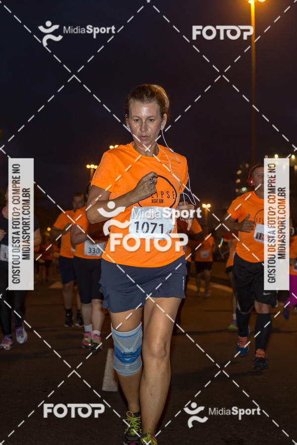 Buy your photos of the eventEclipse Night Run - Etapa Recreio on Fotop