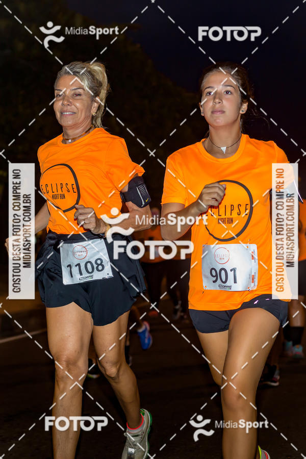 Buy your photos of the eventEclipse Night Run - Etapa Recreio on Fotop