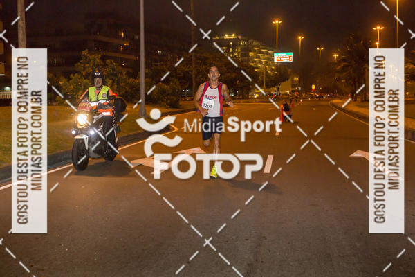 Buy your photos of the eventEclipse Night Run - Etapa Recreio on Fotop