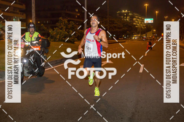 Buy your photos of the eventEclipse Night Run - Etapa Recreio on Fotop
