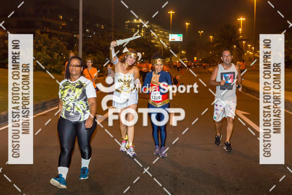 Buy your photos of the eventEclipse Night Run - Etapa Recreio on Fotop