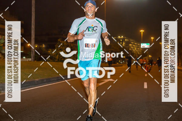 Buy your photos of the eventEclipse Night Run - Etapa Recreio on Fotop