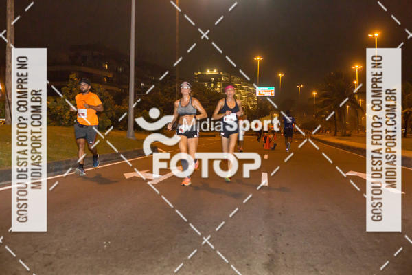 Buy your photos of the eventEclipse Night Run - Etapa Recreio on Fotop