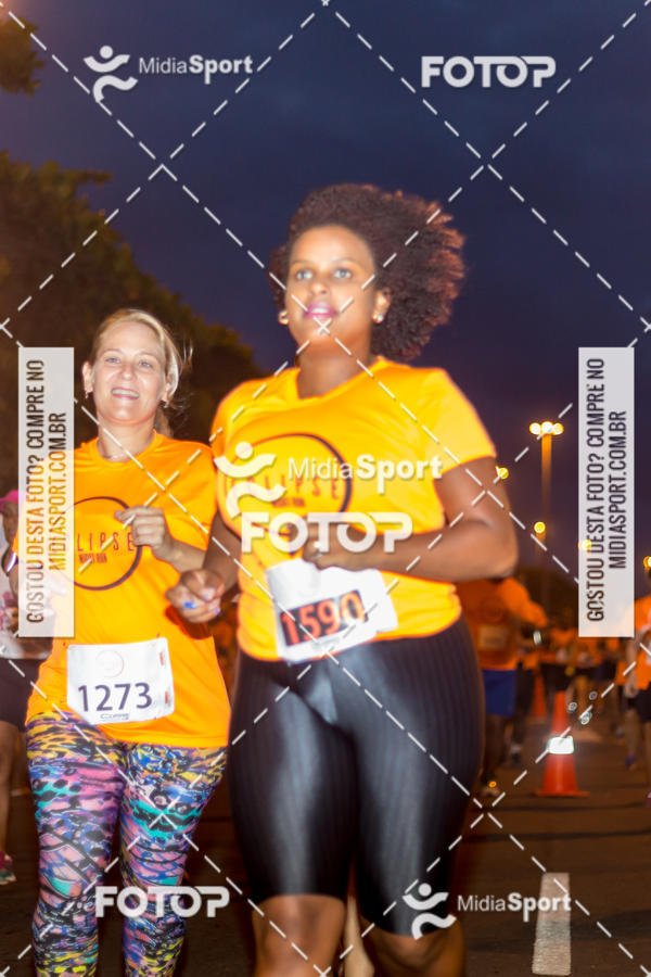 Buy your photos of the eventEclipse Night Run - Etapa Recreio on Fotop