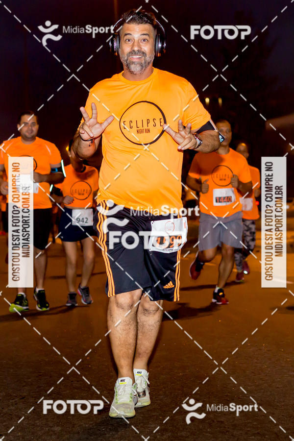Buy your photos of the eventEclipse Night Run - Etapa Recreio on Fotop